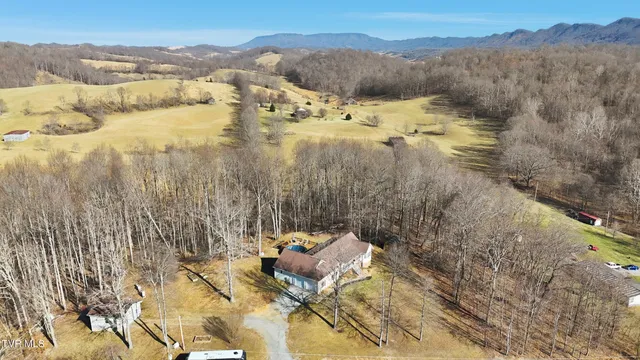 $595,900 | 104 Wise Lane, Lebanon, VA 24266