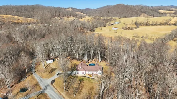 $575,000 | 104 Wise Lane, Lebanon, VA 24266