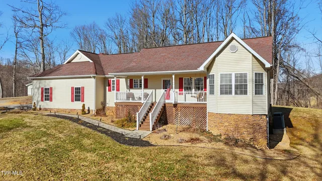 $595,900 | 104 Wise Lane, Lebanon, VA 24266