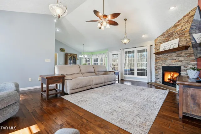 $595,900 | 104 Wise Lane, Lebanon, VA 24266