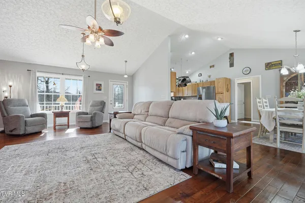 $575,000 | 104 Wise Lane, Lebanon, VA 24266