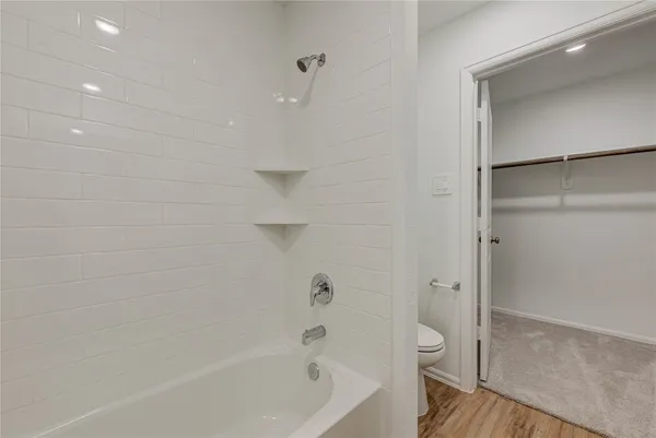 a bathroom with a bathtub