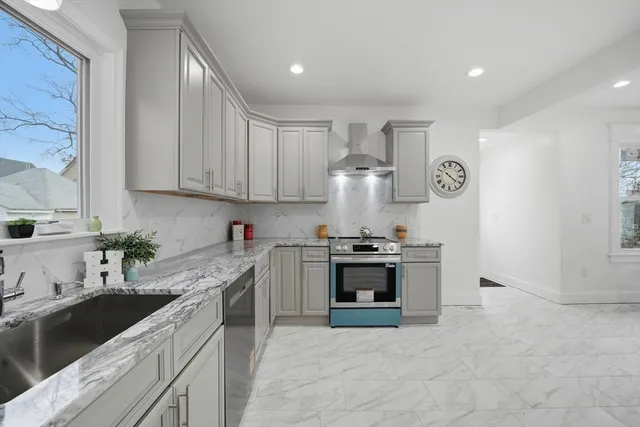 $369,900 | 11 Herman Street, Springfield, MA 01108