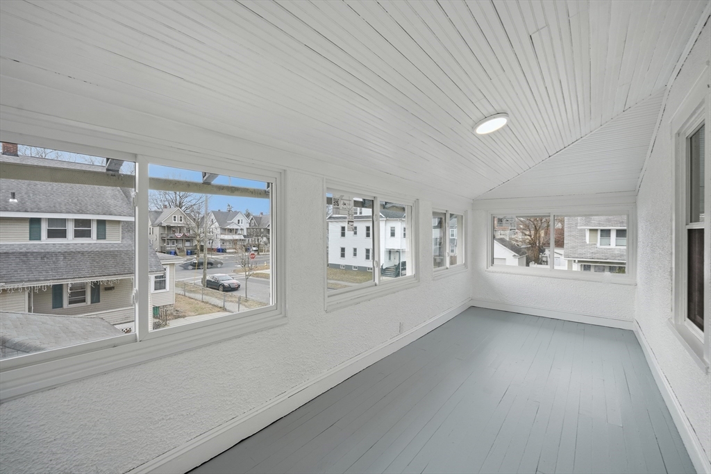 11 Herman Street Springfield, MA 01108 - Photo 30 of 37