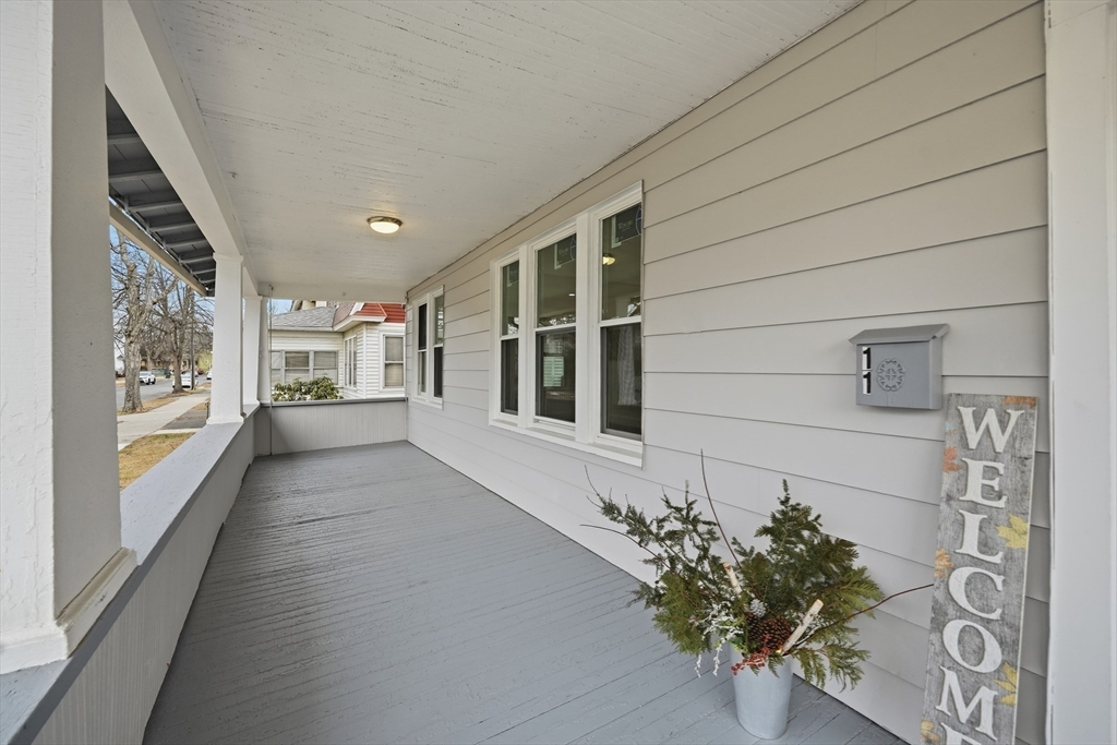 11 Herman Street Springfield, MA 01108 - Photo 4 of 37