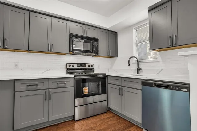 $205,000 | 3121 Sondra Drive, Unit 205, Fort Worth, TX 76107