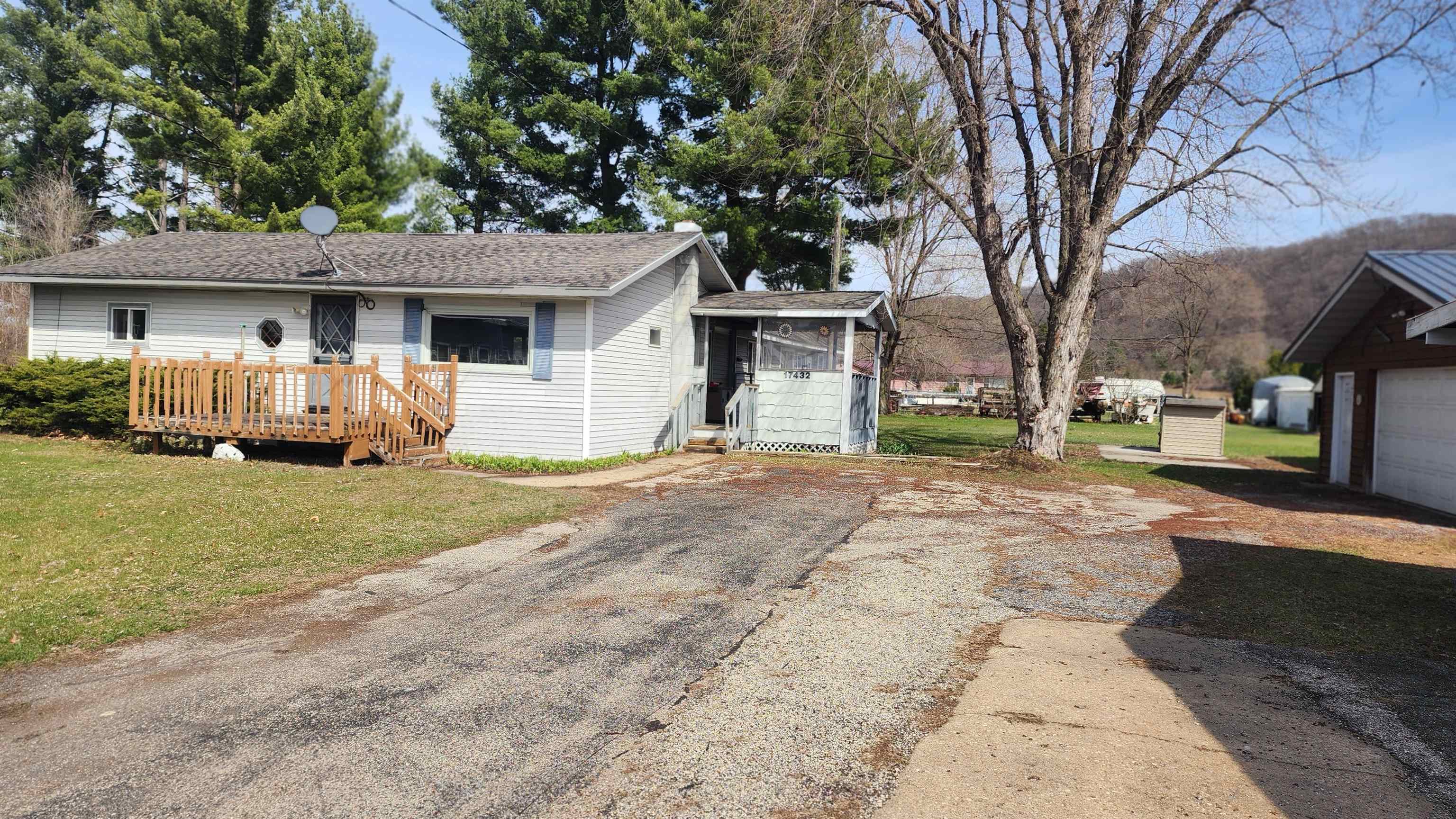 17432 Oakes Road Boscobel, WI 53805 - Photo 1 of 27