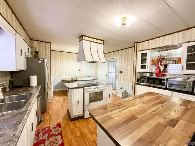 $89,900 | 120 Mobile Estates Drive, Gray, LA 70359