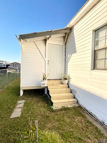 $89,900 | 120 Mobile Estates Drive, Gray, LA 70359