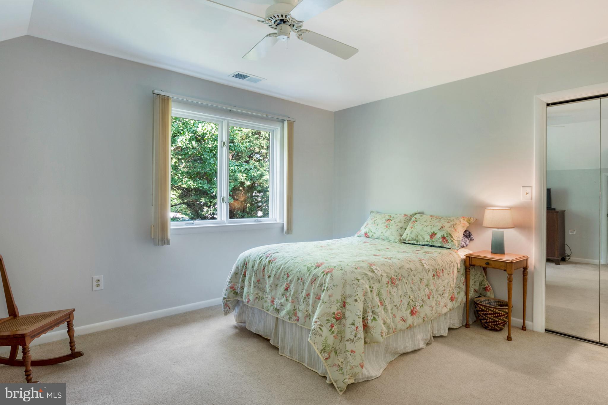 1824 Pleasant Plains Road Annapolis, MD 21409 - Photo 37 of 82 Upper level bedroom