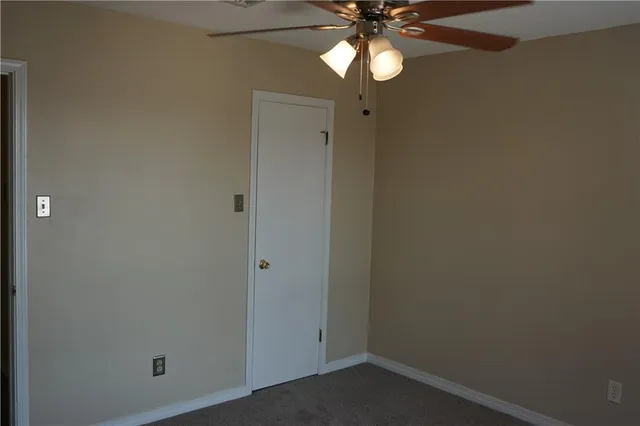 $1,600 | 1444 Carrollton Avenue, Unit 203, Metairie, LA 70005