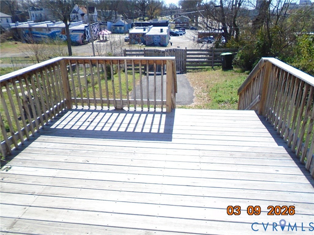 1807 T Street Richmond, VA 23223 - Photo 9 of 11 Wooden terrace featuring a residential view