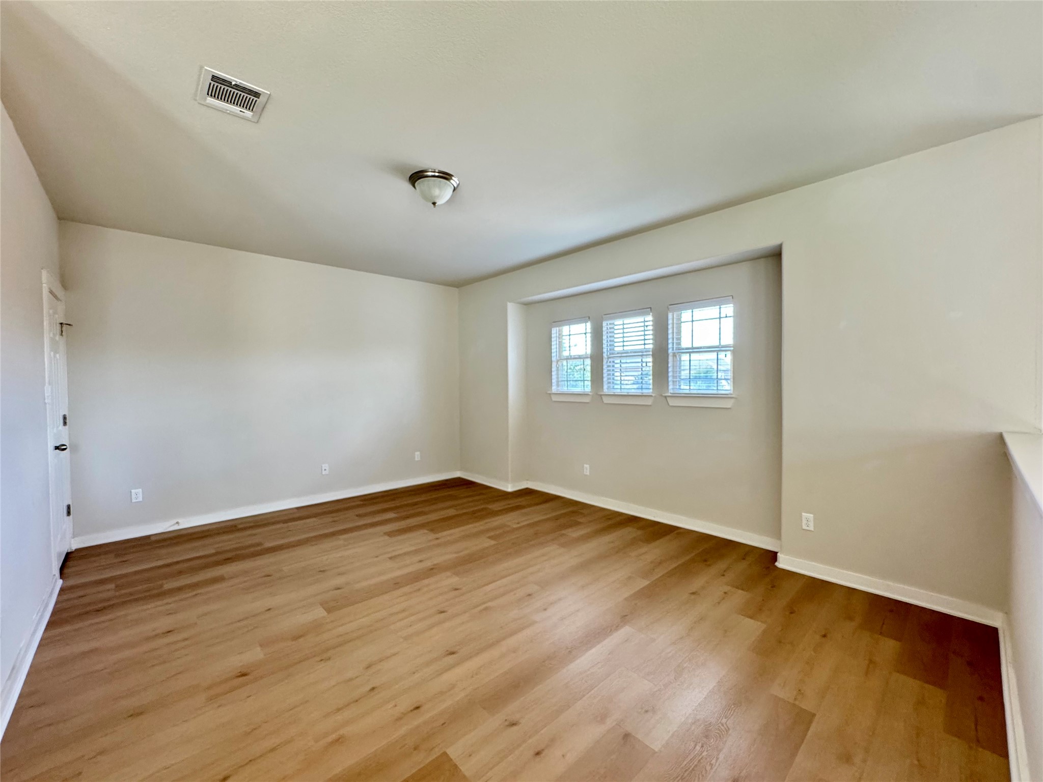 4016 Kenter Crossing Austin, TX 78728 - Photo 12 of 13
