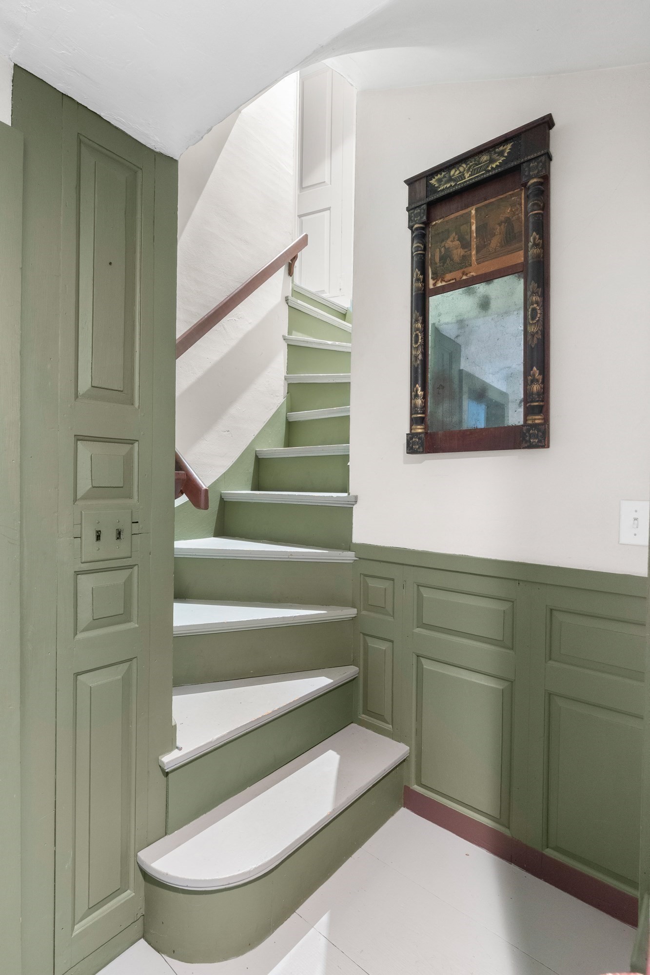 146 Leonard Street Gloucester, MA 01930 - Photo 13 of 40 Gallery Image 13