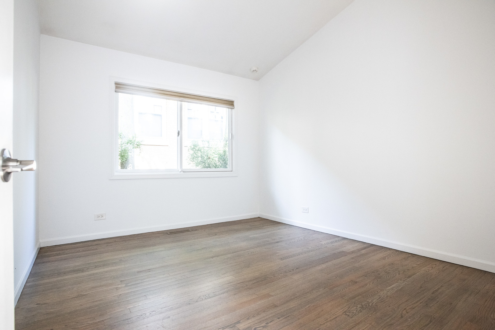 523 Green Bay Road Highland Park, IL 60035 - Photo 13 of 19