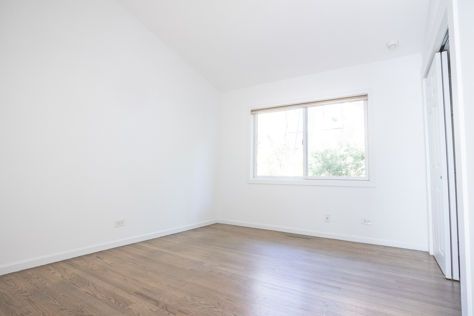 523 Green Bay Road Highland Park, IL 60035 - Photo 14 of 19