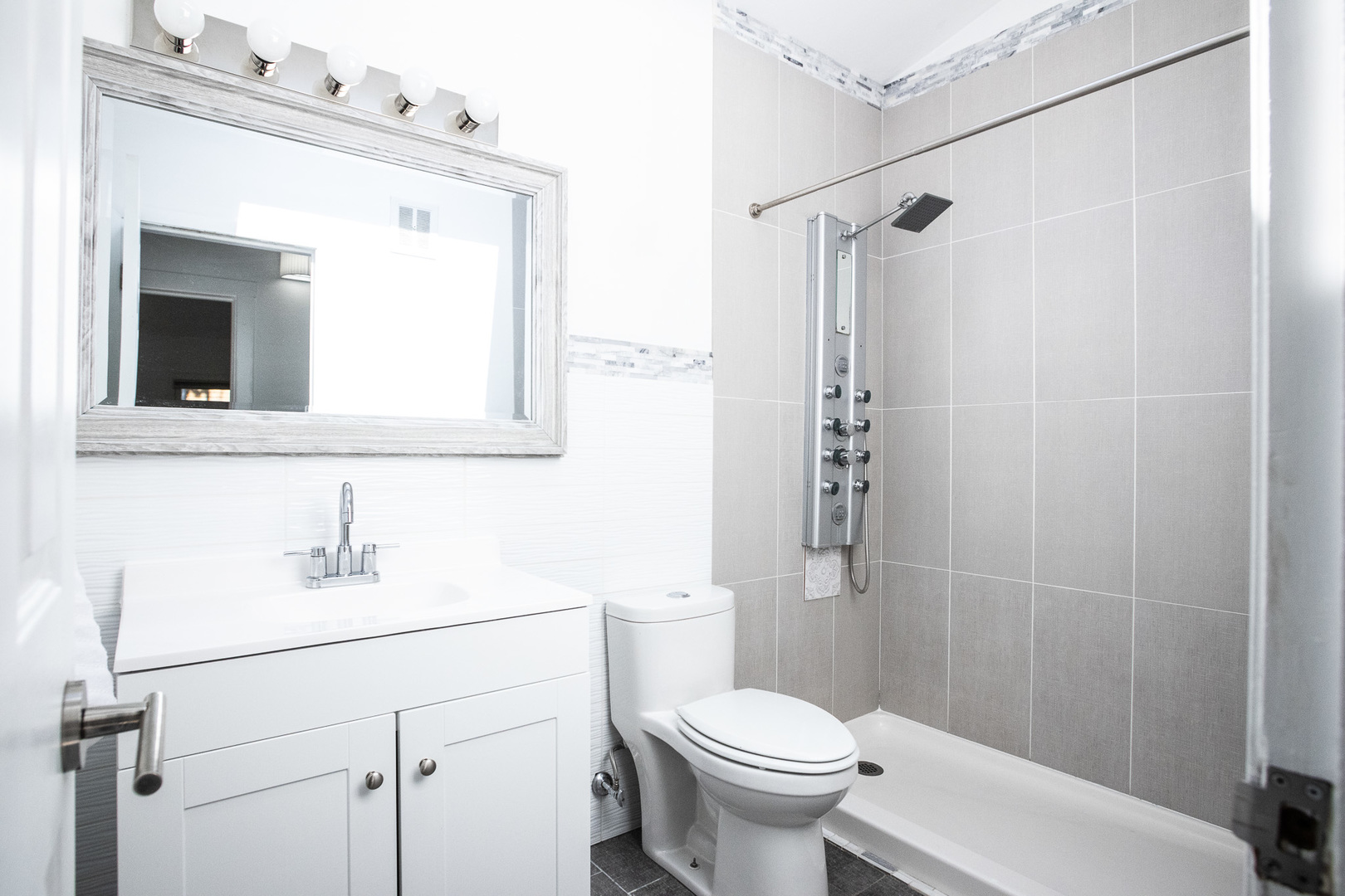 523 Green Bay Road Highland Park, IL 60035 - Photo 15 of 19