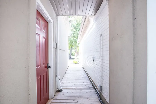 $3,750 | 523 Green Bay Road, Highland Park, IL 60035