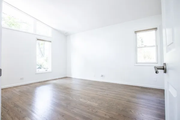 $3,750 | 523 Green Bay Road, Highland Park, IL 60035