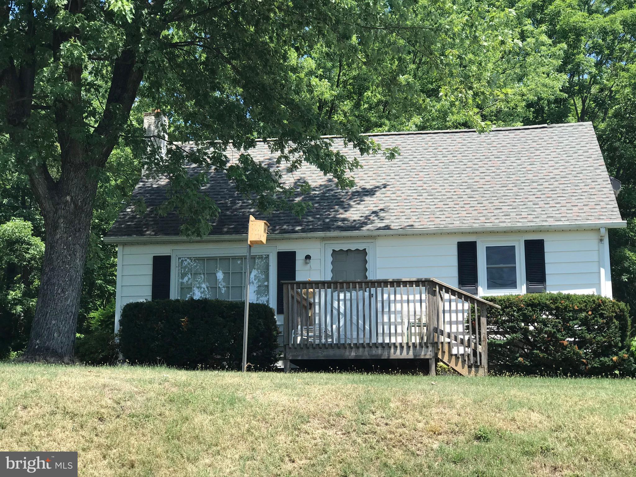 1027 Brooke Road Pottstown, PA 19464 - Photo 1 of 8 Gallery Image 1