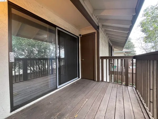 $179,990 | 2416 Shadow Lane, Unit 74, Antioch, CA 94509