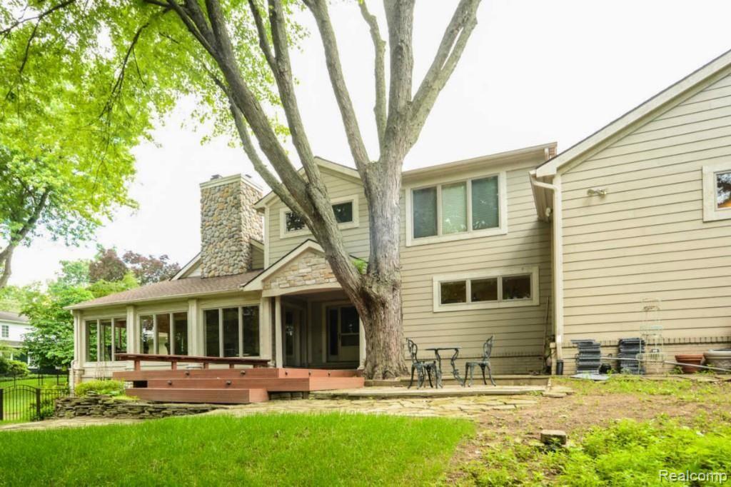839 Lone Pine Road Bloomfield Hills, MI 48302 - Photo 33 of 36 RYGDJA_still_rvhs.jpg