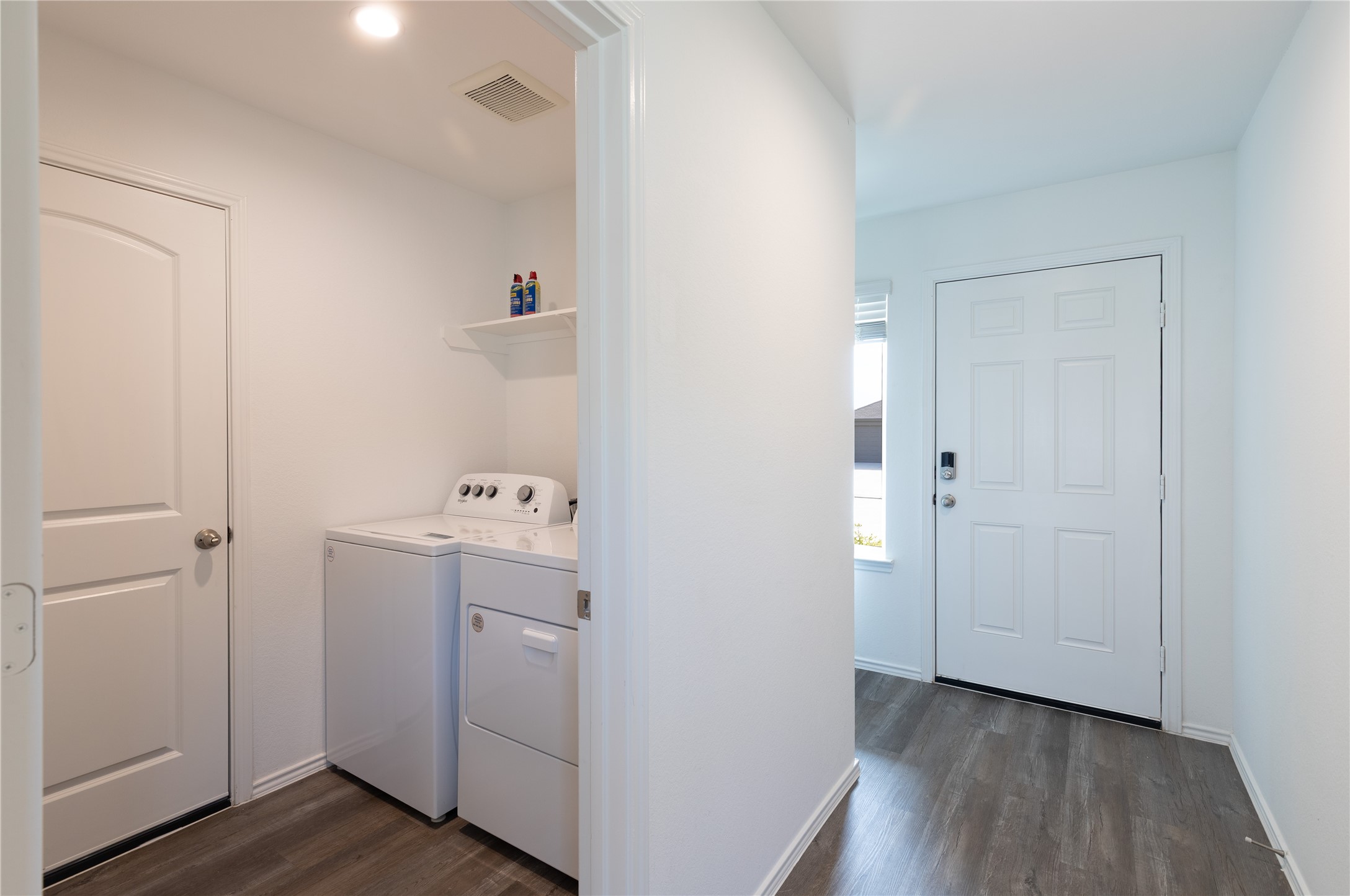 24330 Saddlestone Green Drive Spring, TX 77373 - Photo 8 of 19 Washer and dryer included!