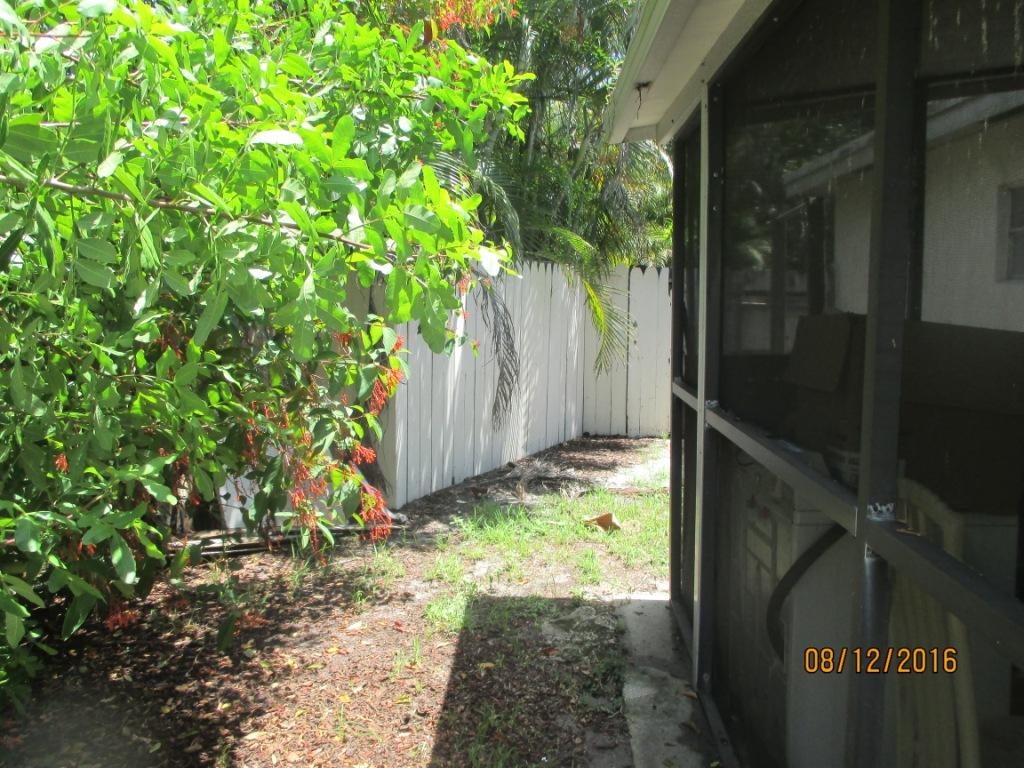 251 Newcastle Street Boca Raton, FL 33487 - Photo 12 of 13 IMG_1071