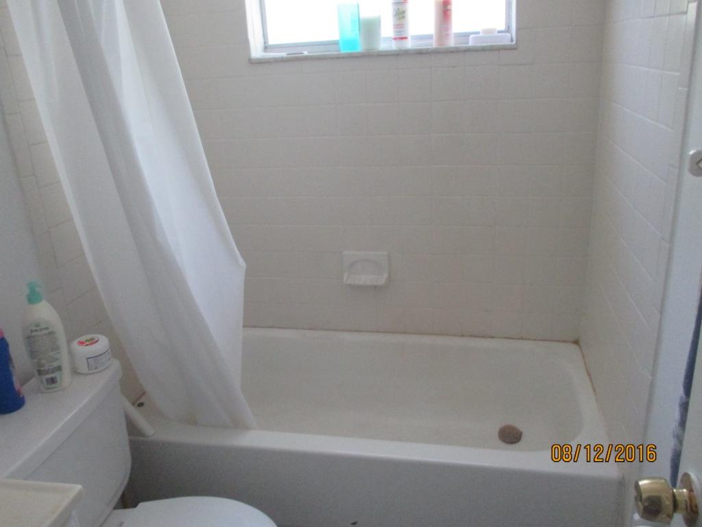 251 Newcastle Street Boca Raton, FL 33487 - Photo 5 of 13 IMG_1047