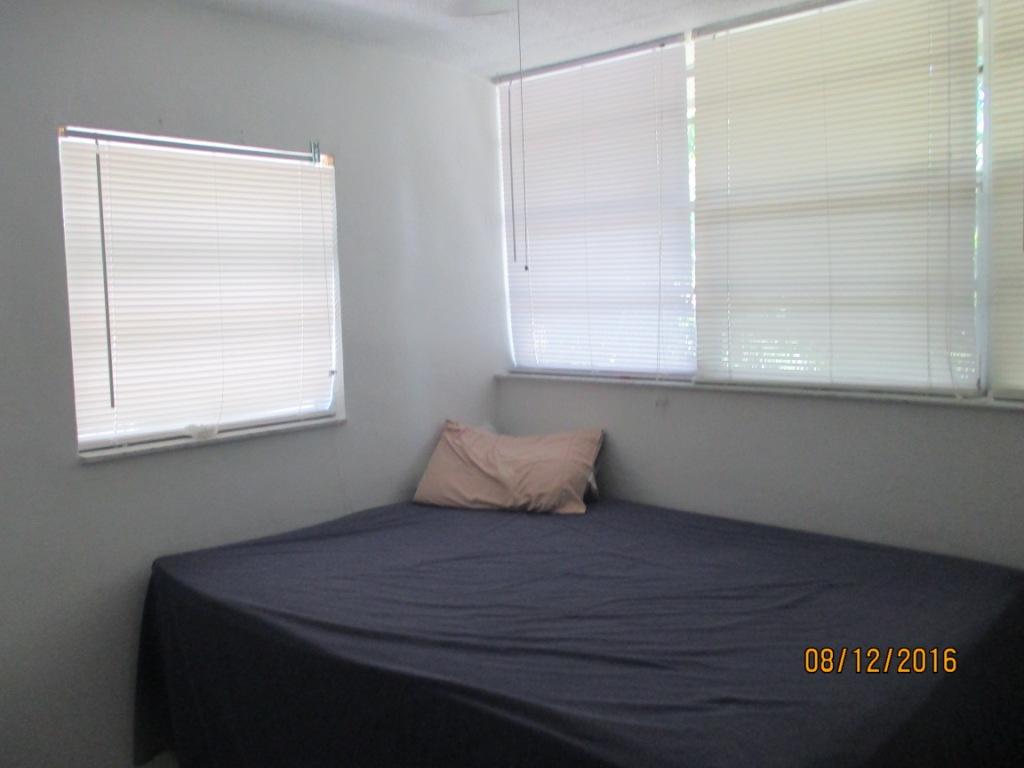 251 Newcastle Street Boca Raton, FL 33487 - Photo 6 of 13 IMG_1048