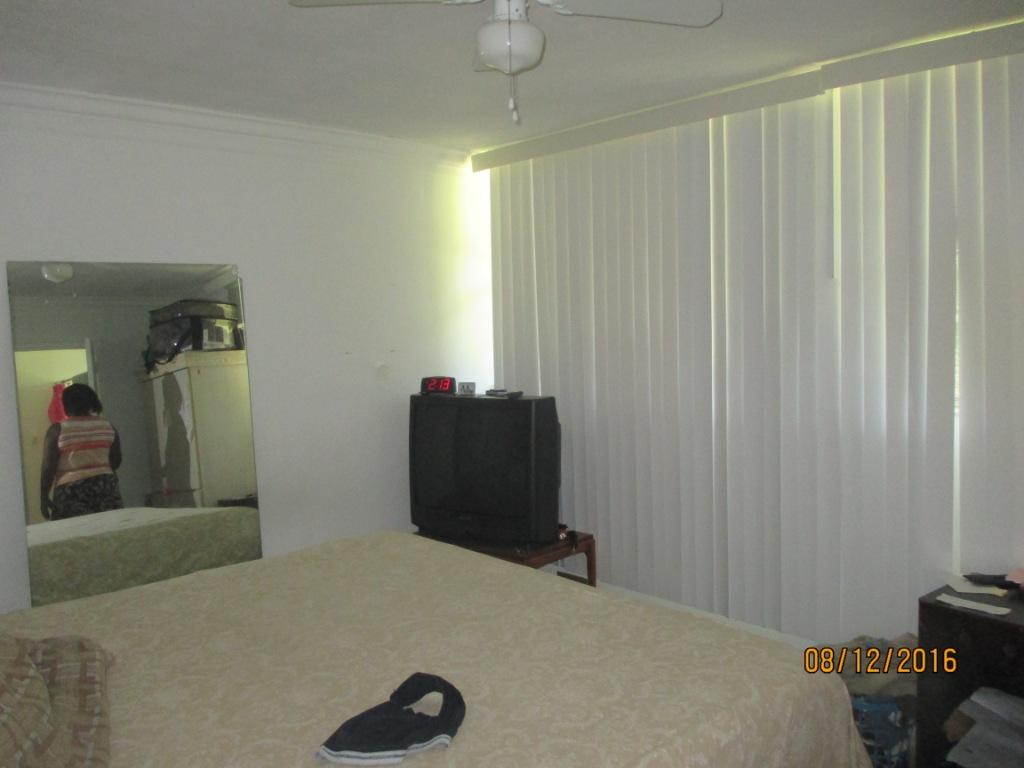 251 Newcastle Street Boca Raton, FL 33487 - Photo 8 of 13 IMG_1052