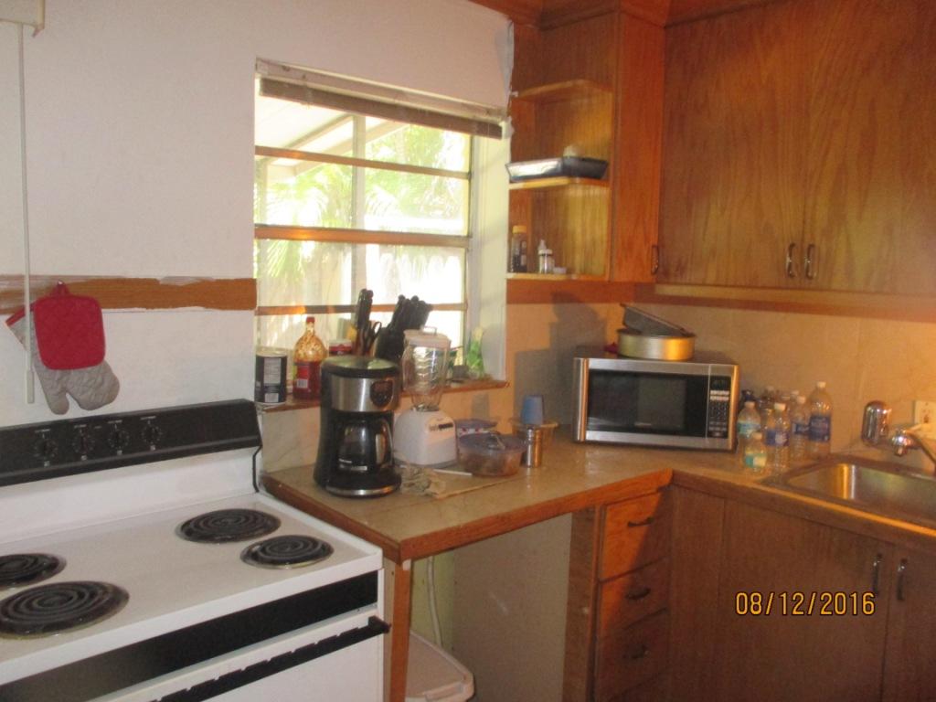 251 Newcastle Street Boca Raton, FL 33487 - Photo 9 of 13 IMG_1060