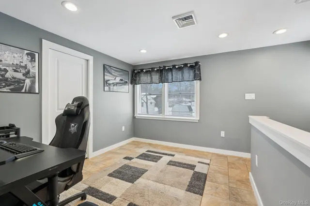 $549,900 | 184 Quaker Street, Wallkill, NY 12589