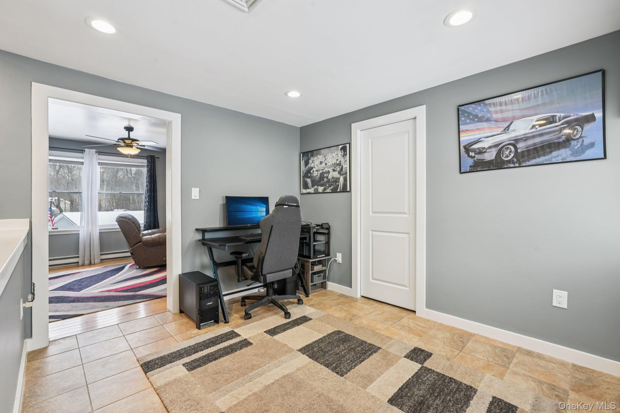 184 Quaker Street Wallkill, NY 12589 - Photo 29 of 35 a workspace with furniture and a rug