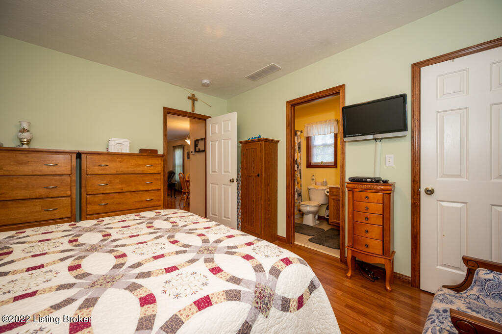 8708 Shepherdsville Road Louisville, KY 40219 - Photo 53 of 70 DN2_8903