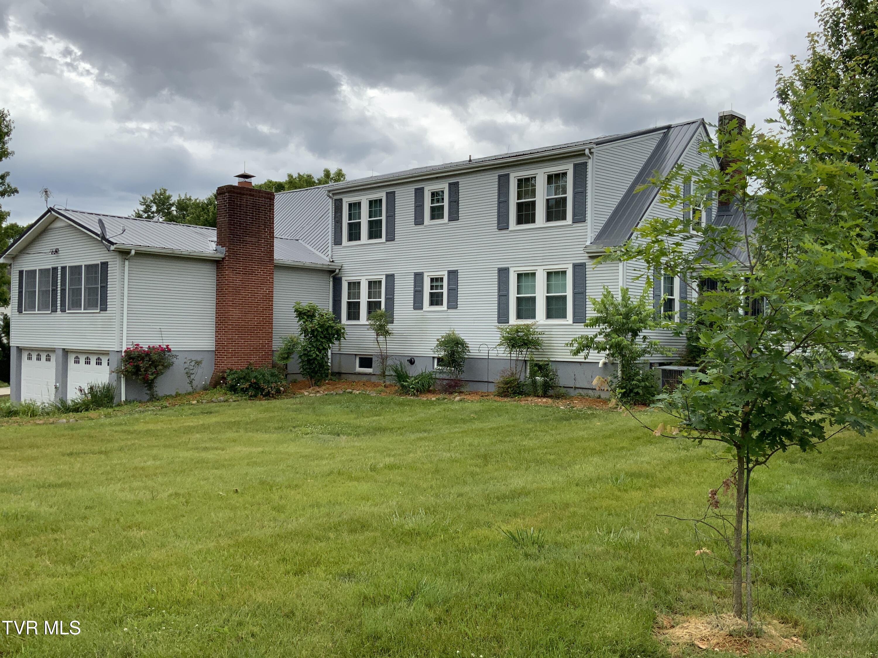 1225 Erwin Highway Greeneville, TN 37745 - Photo 4 of 55 IMG_3626