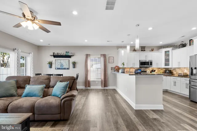 $459,900 | 817 5th Avenue, Croydon, PA 19021