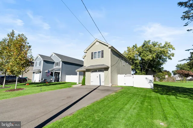 $459,900 | 817 5th Avenue, Croydon, PA 19021