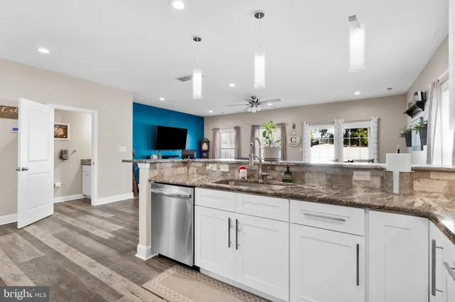 $459,900 | 817 5th Avenue, Croydon, PA 19021