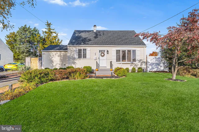 $485,000 | 48 Falmouth Road, Hamilton, NJ 08620