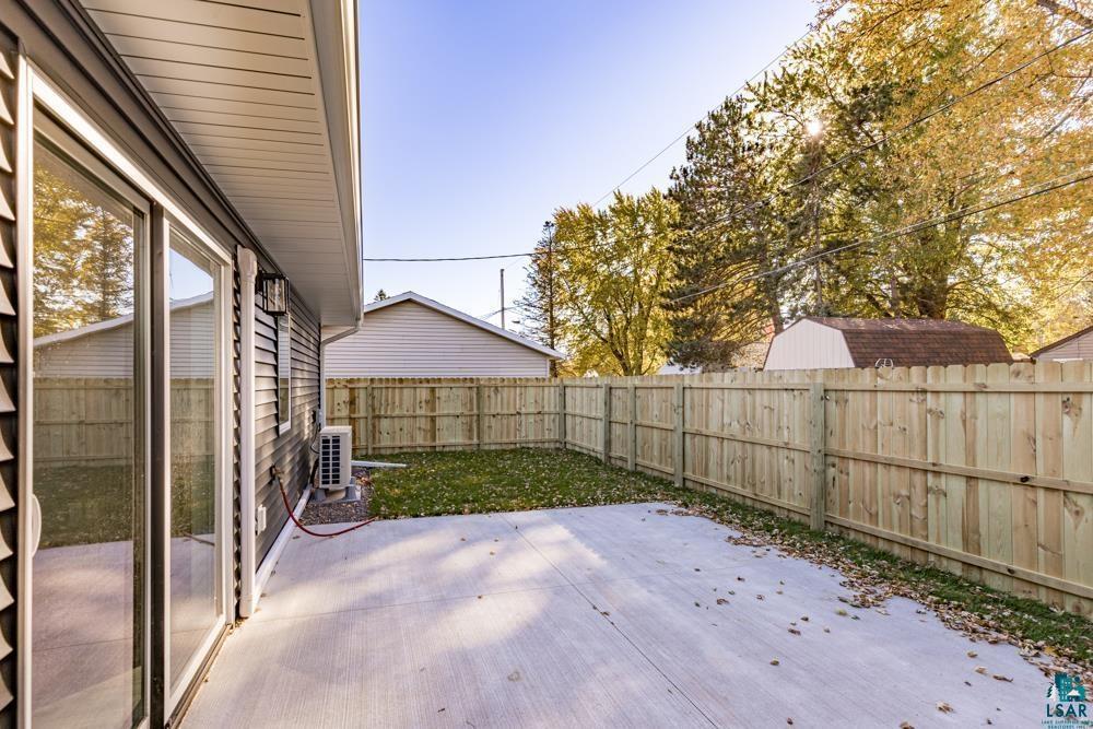 335 20th Street, Unit B Cloquet, MN 55720 - Photo 8 of 36