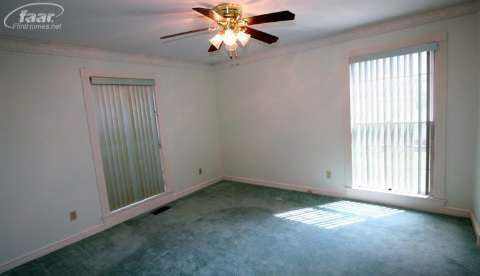 1239 Heatherwoode Road Flint, MI 48532 - Photo 32 of 59 20398158-31.JPG