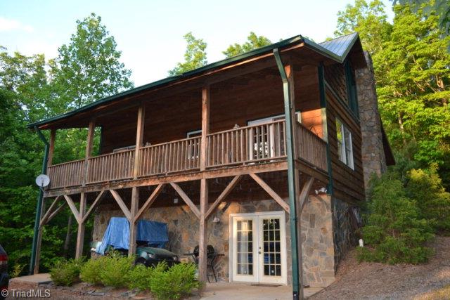 386 Hickory Hollow Road Purlear, NC 28665 - Photo 5 of 28 Back View