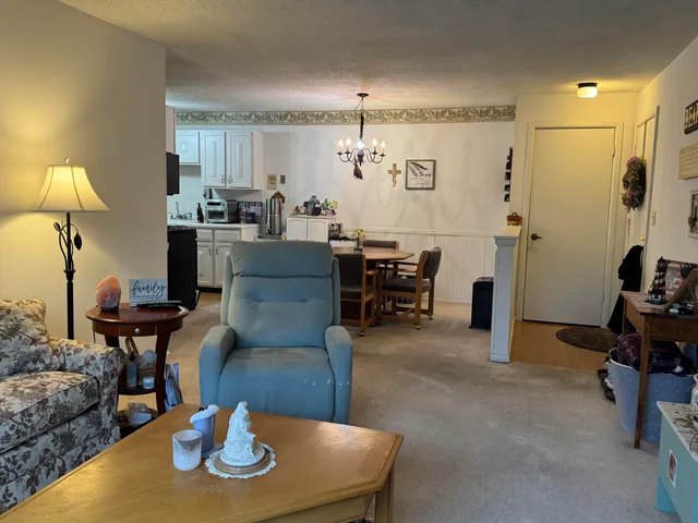 $200,000 | 255 Elmwood Avenue, Unit 205, Lake Geneva, WI 53147