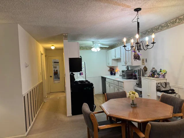 $200,000 | 255 Elmwood Avenue, Unit 205, Lake Geneva, WI 53147