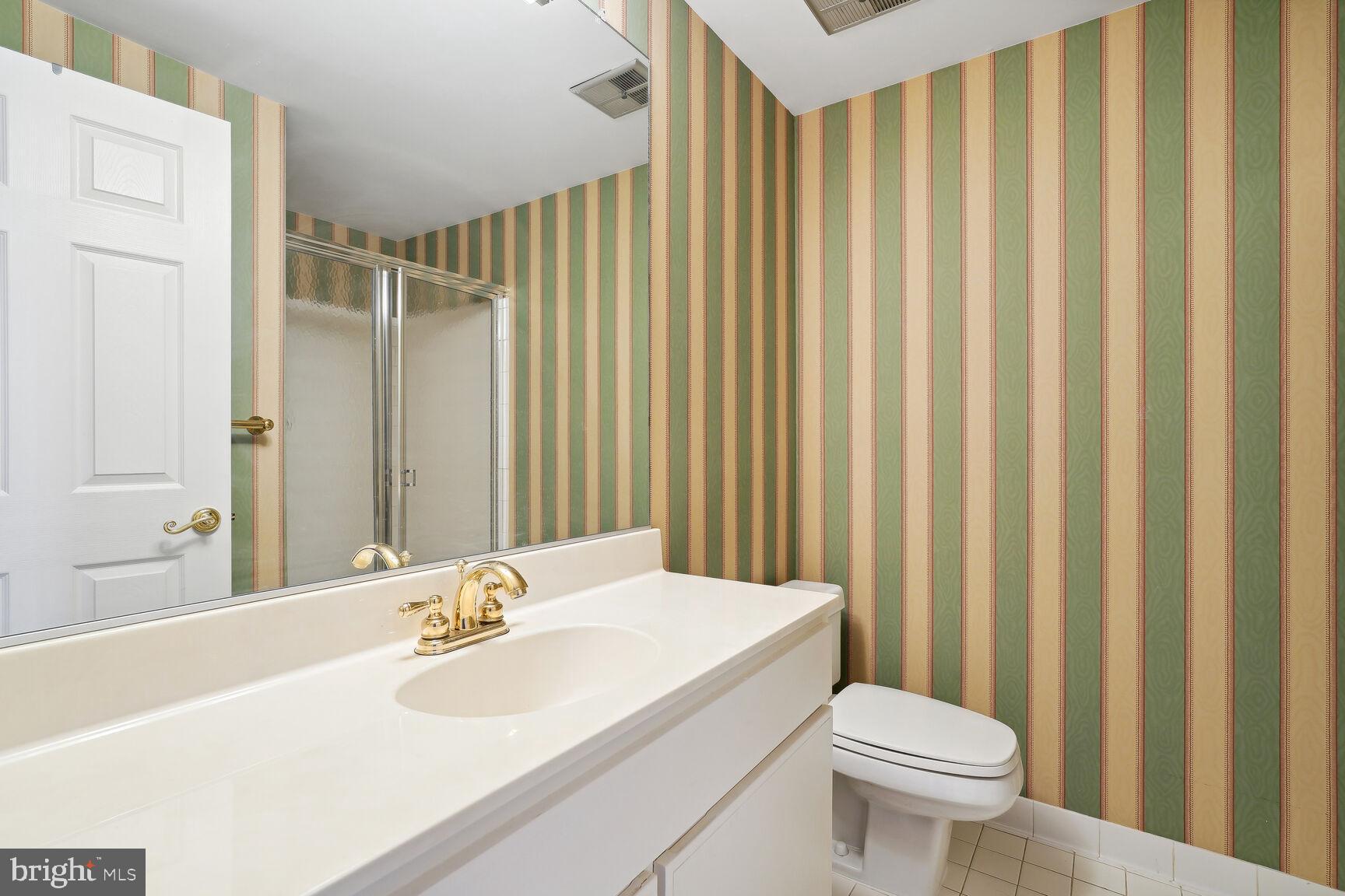 8300 Rising Ridge Way Bethesda, MD 20817 - Photo 25 of 28 Full Bath #4