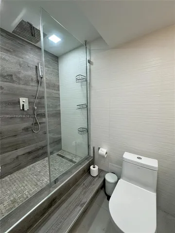 $520,000 | 9500 West Bay Harbor Drive, Unit 6B, Bay Harbor Islands, FL 33154