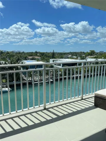 $520,000 | 9500 West Bay Harbor Drive, Unit 6B, Bay Harbor Islands, FL 33154