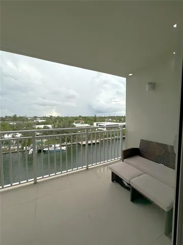 $520,000 | 9500 West Bay Harbor Drive, Unit 6B, Bay Harbor Islands, FL 33154