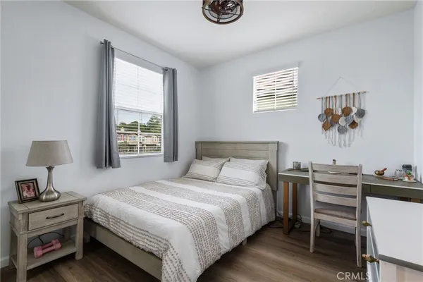 $900,000 | 27563 North Weeping Willow Drive, Valencia, CA 91354